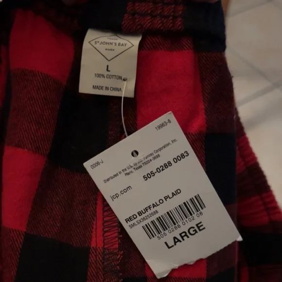 Men’s Red Buffalo Plaid Pants - Picture 2 of 3